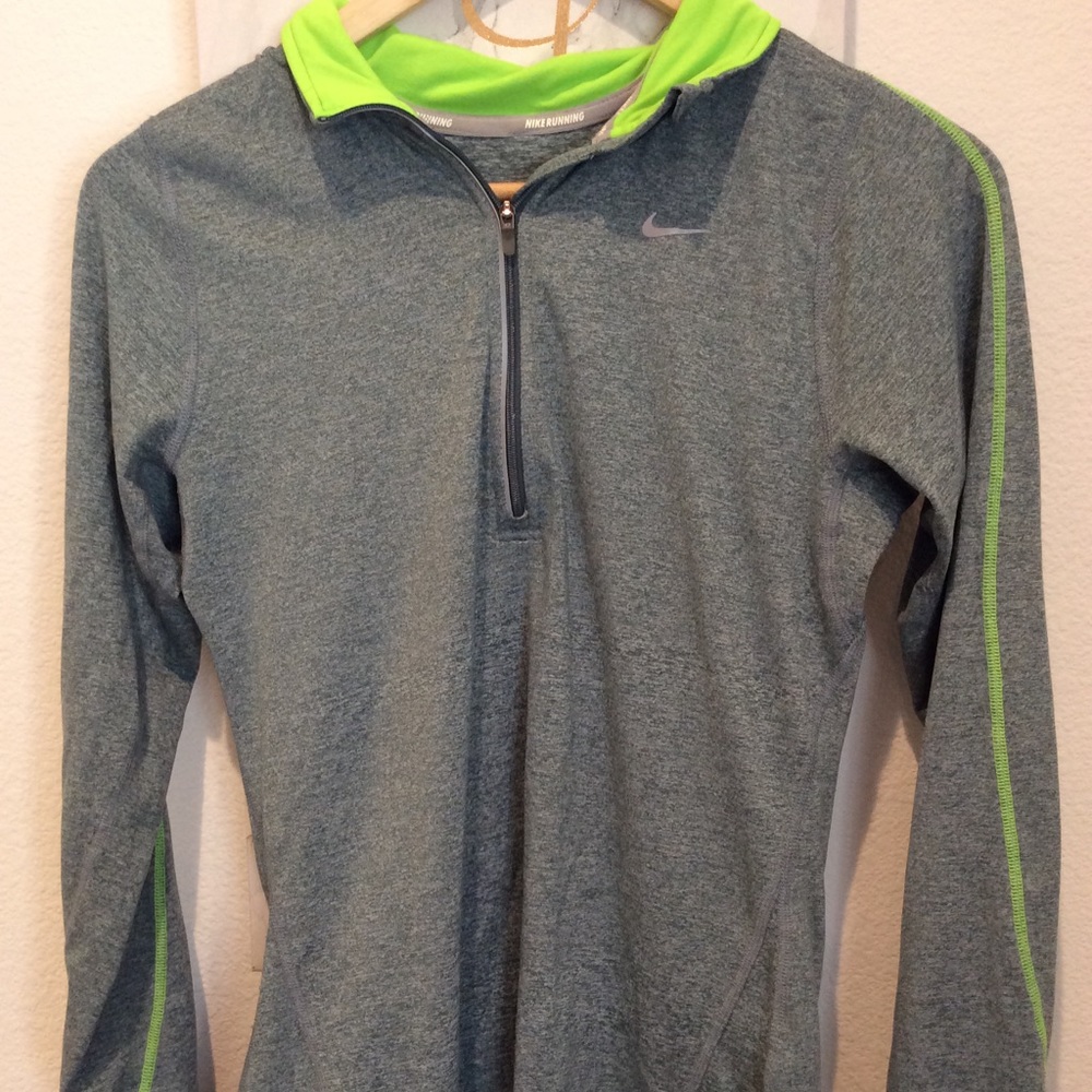 Nike dri fit top